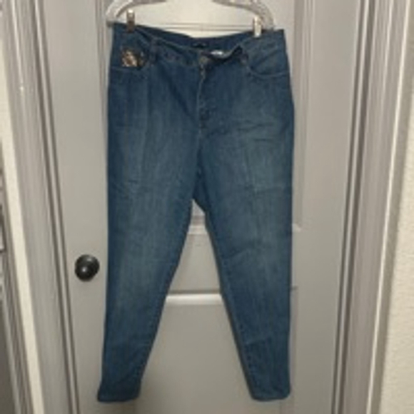 Bandalino Denim - Bandolino women’s Jeans Size 16 Blue Denim